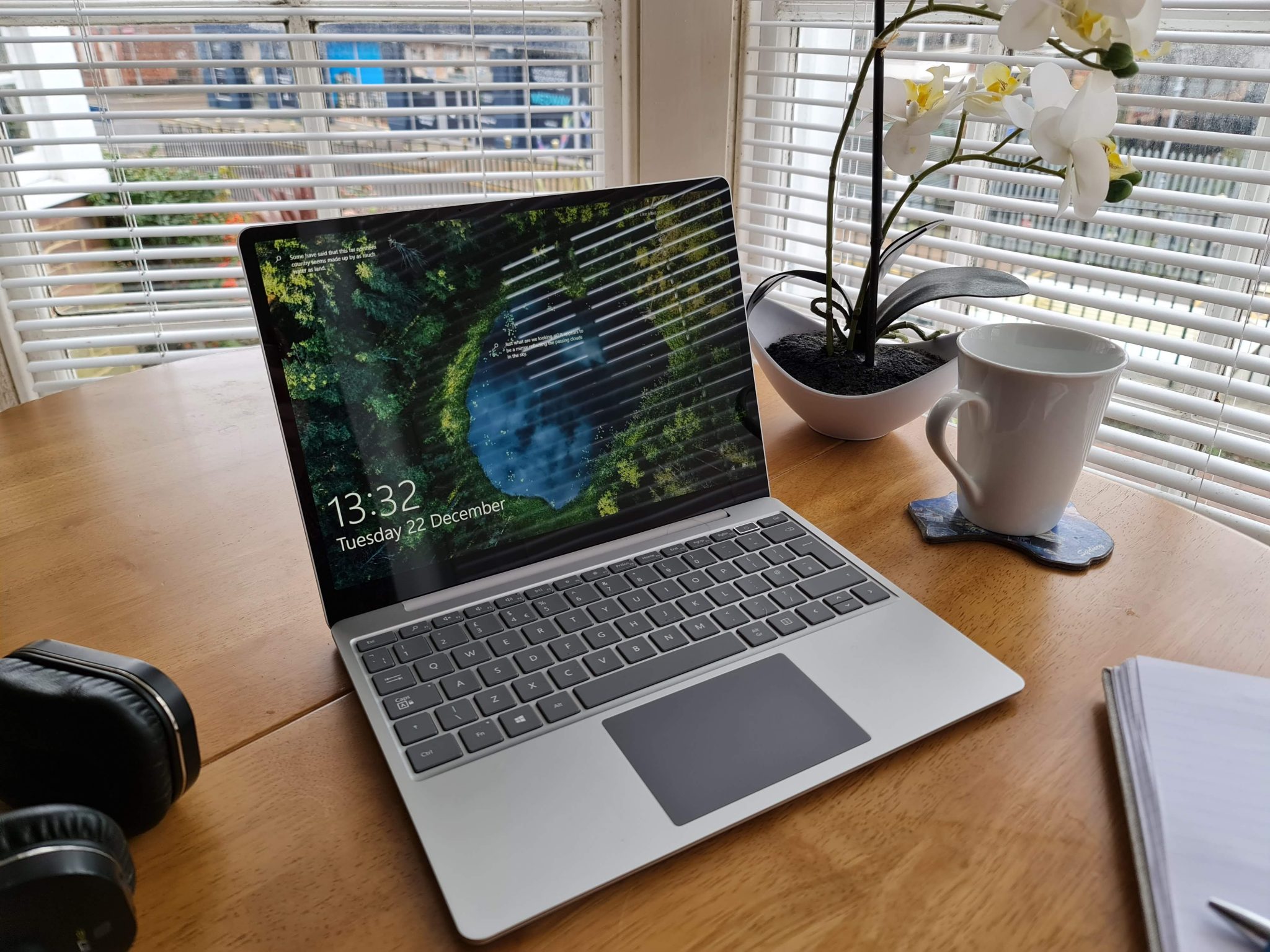 surface laptop go review reddit