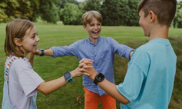 New Xplora X5 Play smartwatch for kids keeps families connected and gets kids active